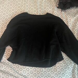 Black Cropped Sweatshirt